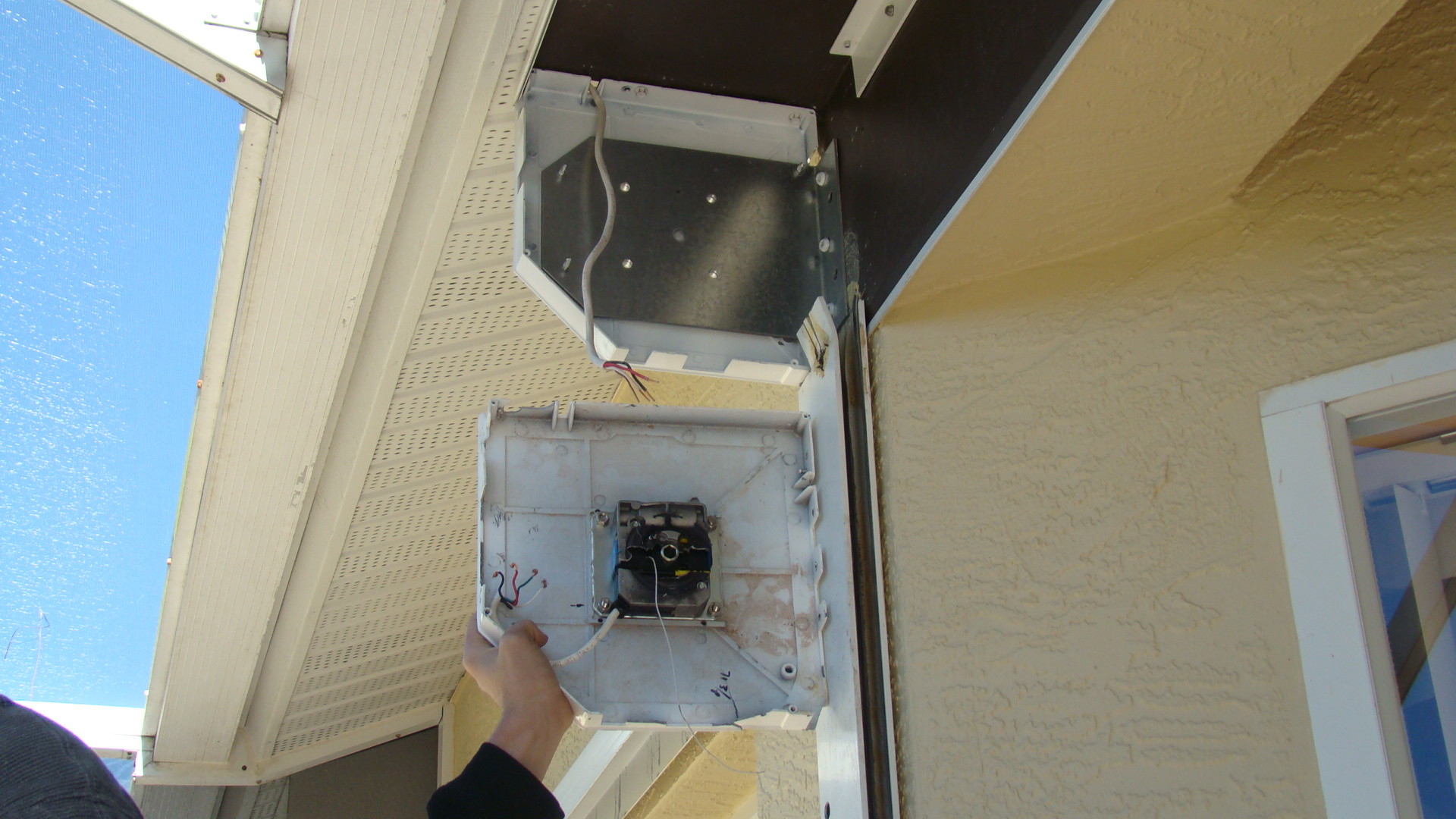 Shutter repair component